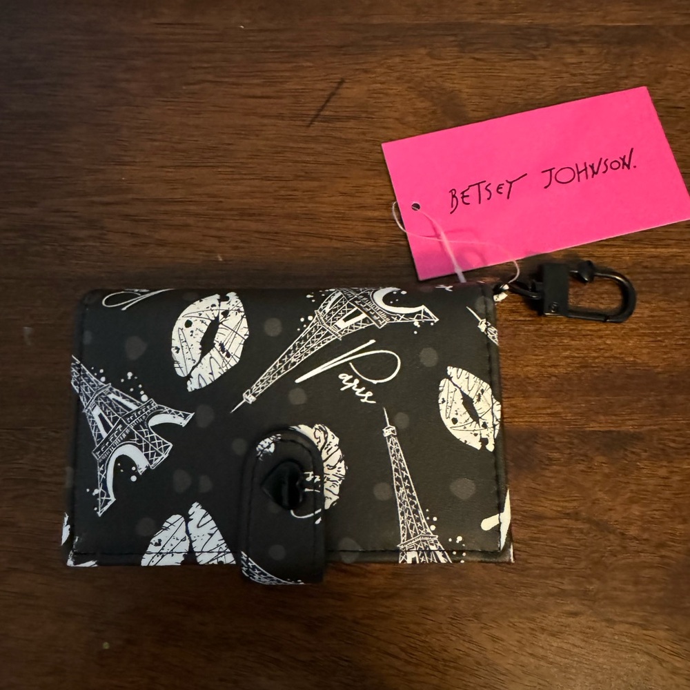 Final Price!!
Betsey Johnson Paris theme wallet/card case